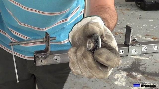 tuerca a la que se la ha soldado una arandela