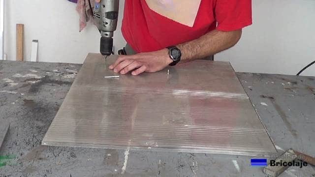 perforando el policarbonato