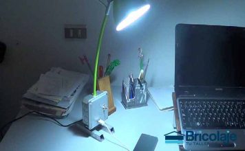 lámpara escritorio con cargador usb mediante reciclaje