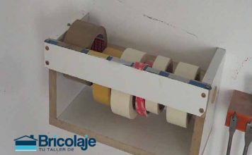 Cómo hacer un dispensador casero de cintas adhesivas