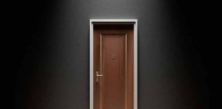 instalar manivela puerta