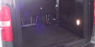 Proteger maletero coche con goma antideslizante