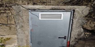 instalar rejilla ventilación a puertas galvanizadas